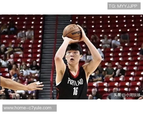 杨瀚森在垃圾时间表现亮眼抢下前场板并送出助攻但默契不足导致失误